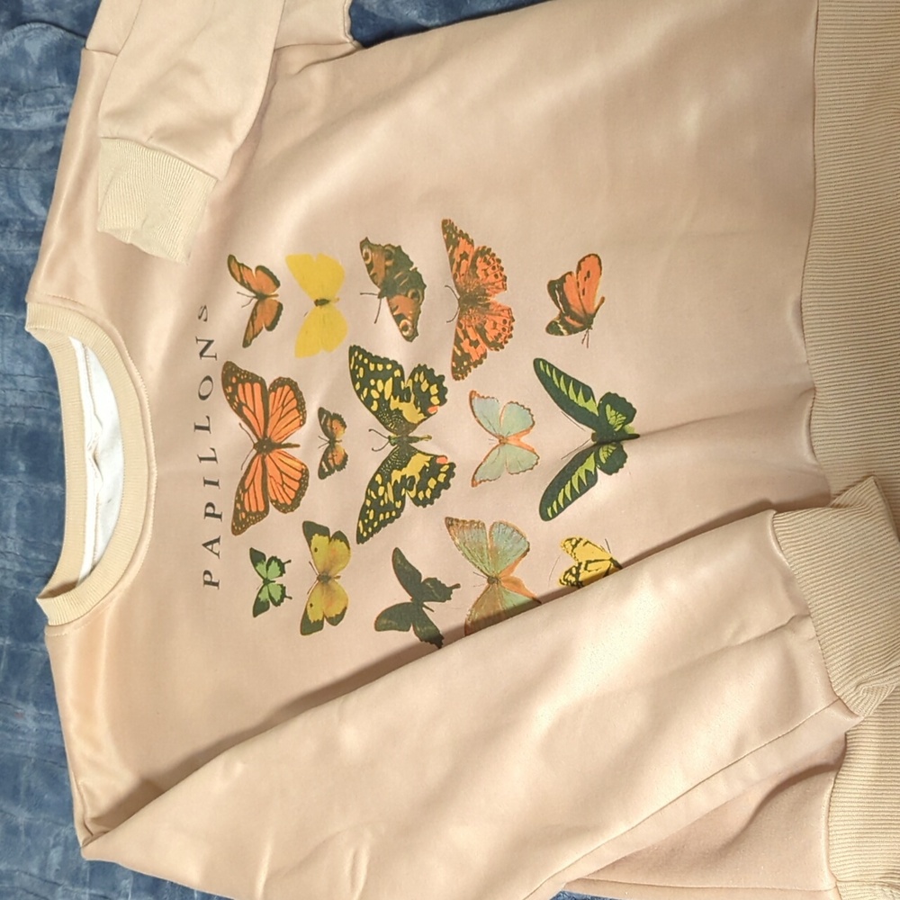 XL ROMWE Butterfly Pullover